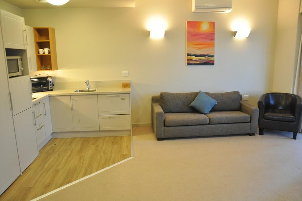 Vr Takapuna Όκλαντ Εξωτερικό φωτογραφία A typical one-bedroom apartment at the Village