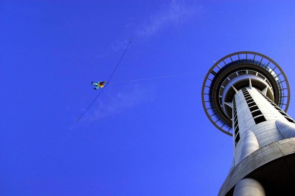 Vr Takapuna Όκλαντ Εξωτερικό φωτογραφία The Sky Tower, Auckland