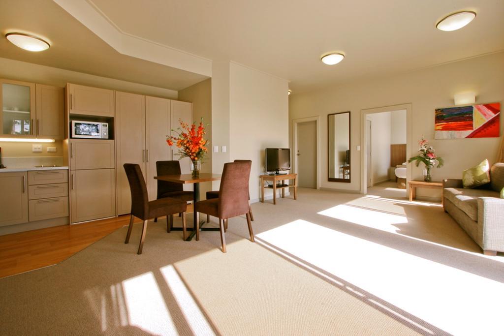 Vr Takapuna Όκλαντ Εξωτερικό φωτογραφία A typical apartment at the Arbour Oaks retirement village