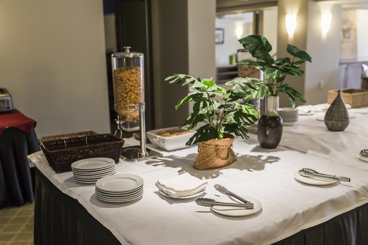 Vr Takapuna Όκλαντ Εξωτερικό φωτογραφία A buffet table